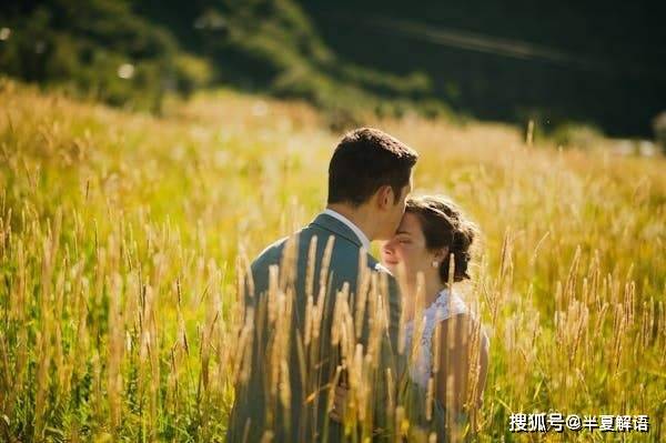 女人痛著痛著就懂了:男人不愛你,才會習慣性對你做以下三件事