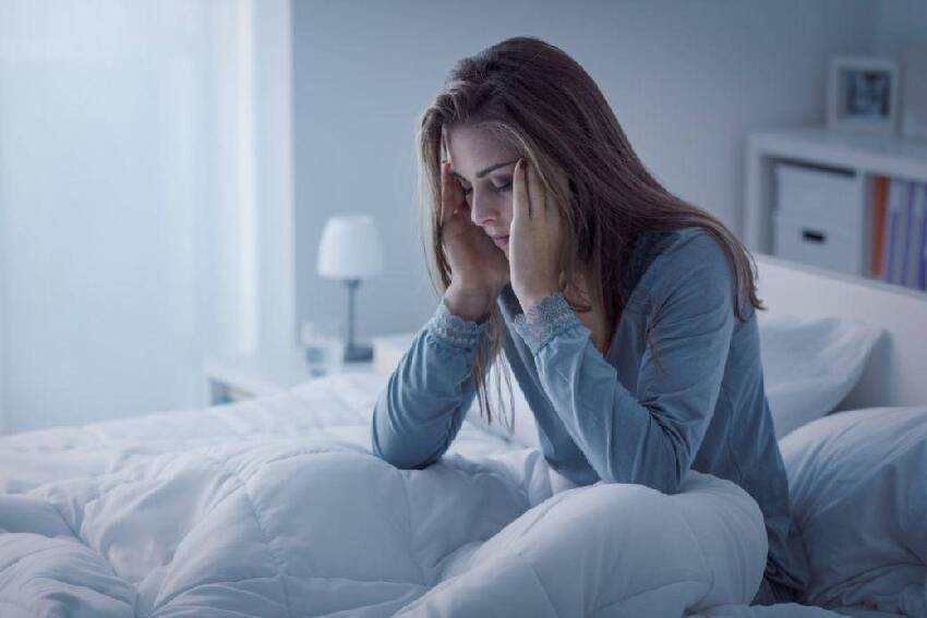 體內有癌，睡眠先知？晚上睡覺時若出現3種跡象，建議儘早做預防！