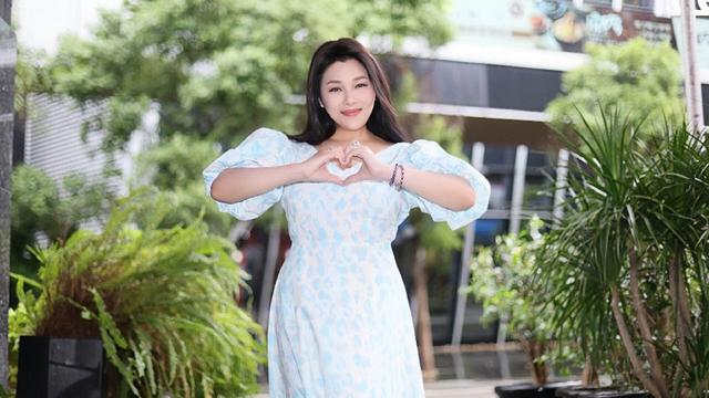 香港知名女星低調結婚，穿泳裝大秀豐滿身材，患乳腺癌心態良好