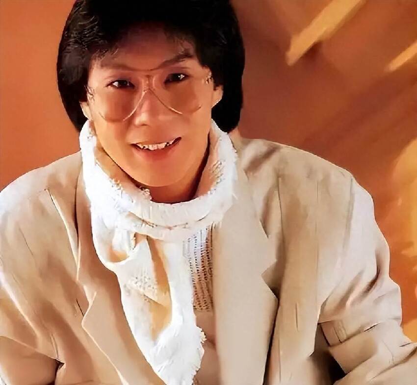 交通事故癱瘓後，被妻子扔養老院23年，昔日的「歌王」現在怎麼樣了