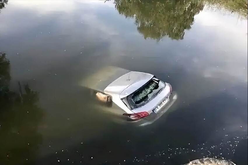 交通事故癱瘓後，被妻子扔養老院23年，昔日的「歌王」現在怎麼樣了