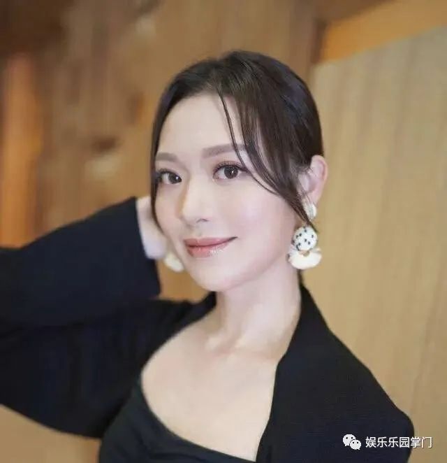 TVB聖誕節推出新劇！視帝馬國明客串演出，男女主角親密戲不斷