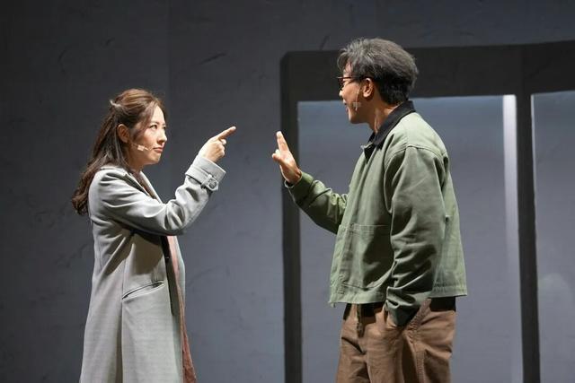 TVB視后承認自己是戀愛腦，自曝與男藝人現場鬥氣，曾被男友背叛