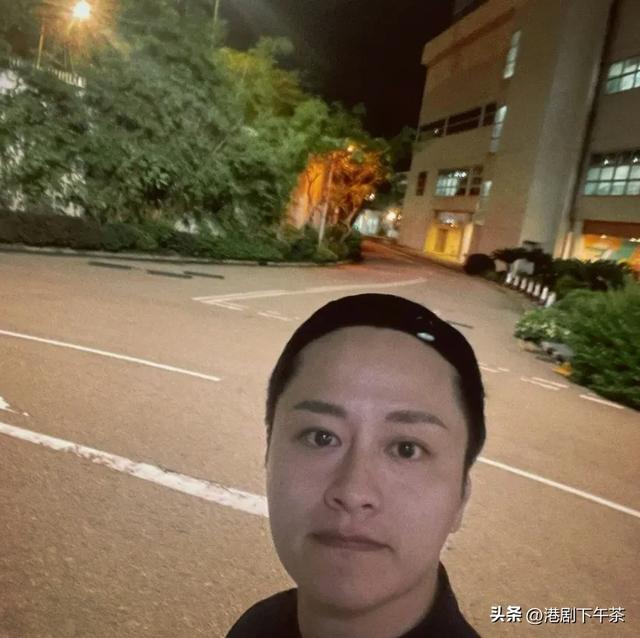 38歲TVB男星突然宣布離巢！入行14年剛上位當男主！女友曾偷食