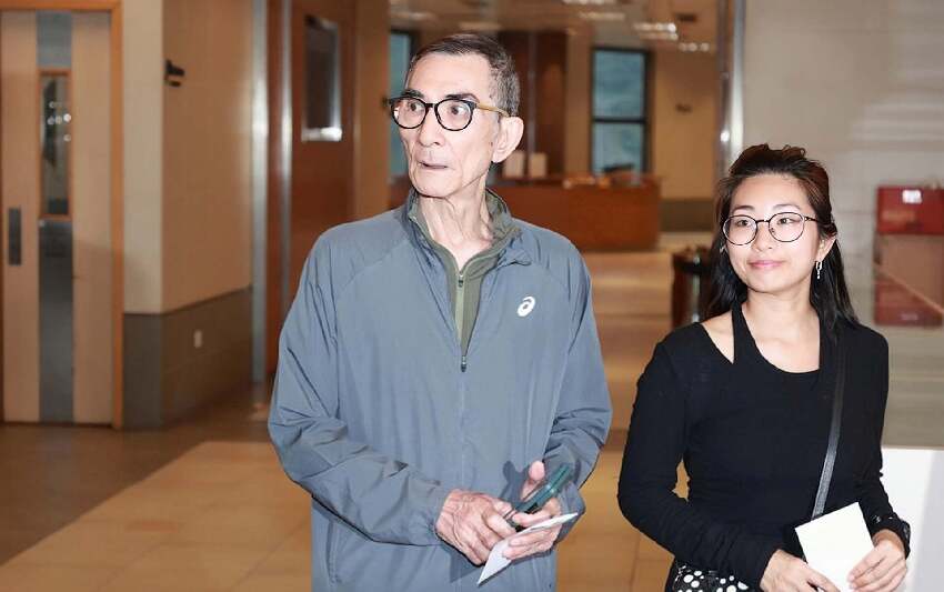 TVB黃金配角罕見露面，身材消瘦變紙片人，遭網友質疑患病