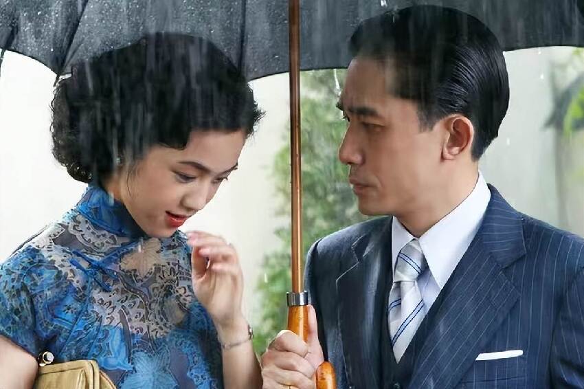 18年後再看舒淇辭演、大S搶著演的《色戒》,「10個細節」耐人尋味:遠不止「假戲真做」
