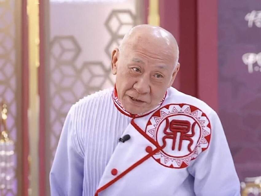 突發！TVB知名老戲骨每月給大兒子5萬生活費，痛斥大兒媳挑撥離間