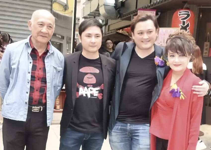 突發！TVB知名老戲骨每月給大兒子5萬生活費，痛斥大兒媳挑撥離間