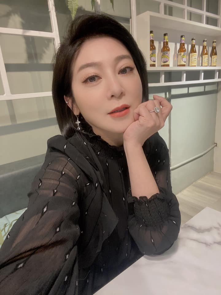 才剛簽放棄急救!56歲王彩樺「宣布離開台灣」 鬆口「是時候放下了」