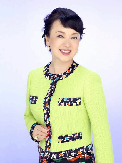 接棒江蕙！國寶級天后「返台宣布好消息」歌迷等了15年　「74歲寶刀未老」臉蛋超凍齡