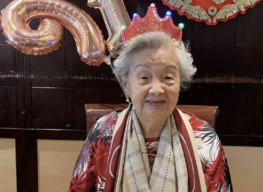 一路走好！TVB知名姐妹花92歲母親不幸離世，家族四代同堂人丁興旺