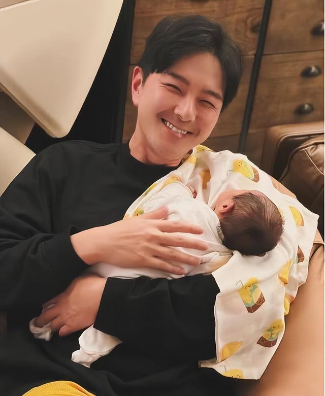 蕭正楠與兒子互動被贊父愛滿滿，對「兒子稱呼」，意外感動網民
