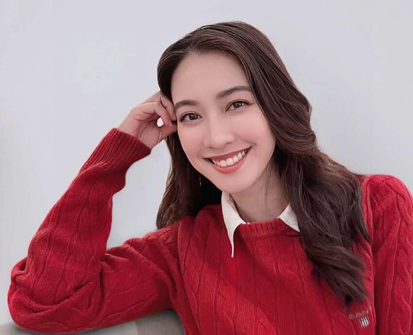恭喜!前港姐突然宣布再度懷孕,淡出娛樂圈轉行當律師