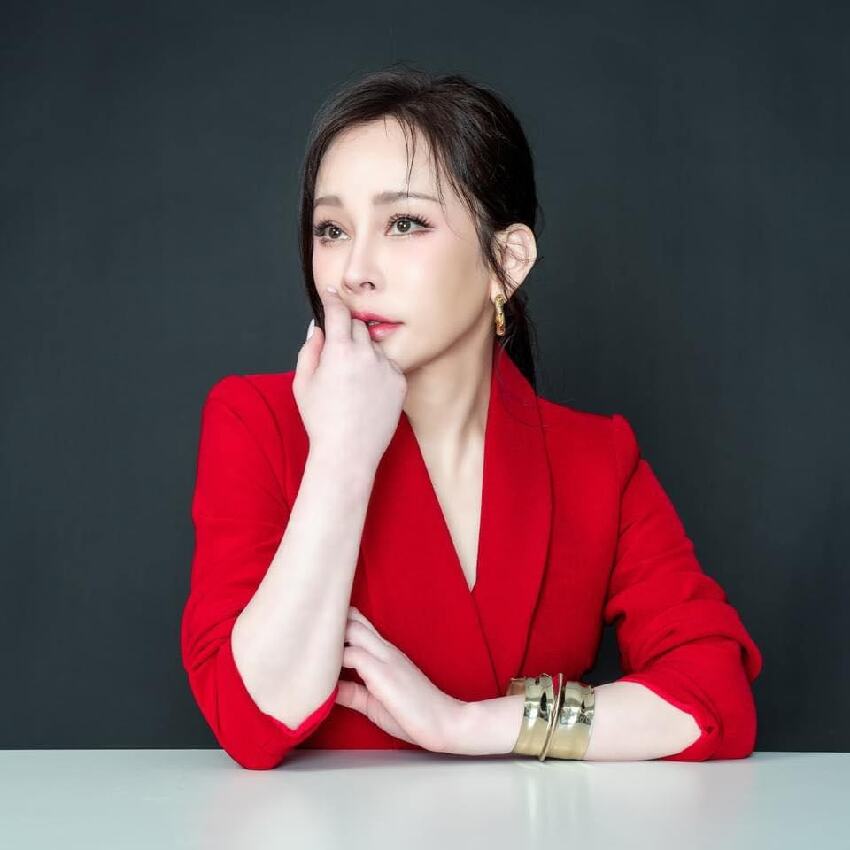 鬼門關前走一遭！46歲溫嵐「和死神拔河10天」　崩潰認「多年做一事」釀重症：是我害慘自己！