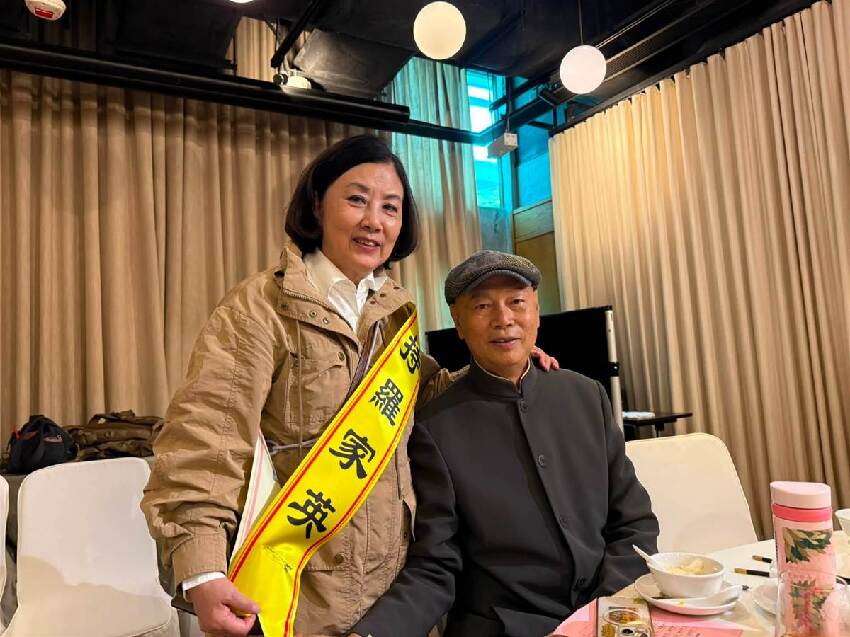 牽手37年仍恩愛！80歲大咖男星「癌癥復發」決定不治了 被判壽命剩8年鬆口「放棄治療原因」
