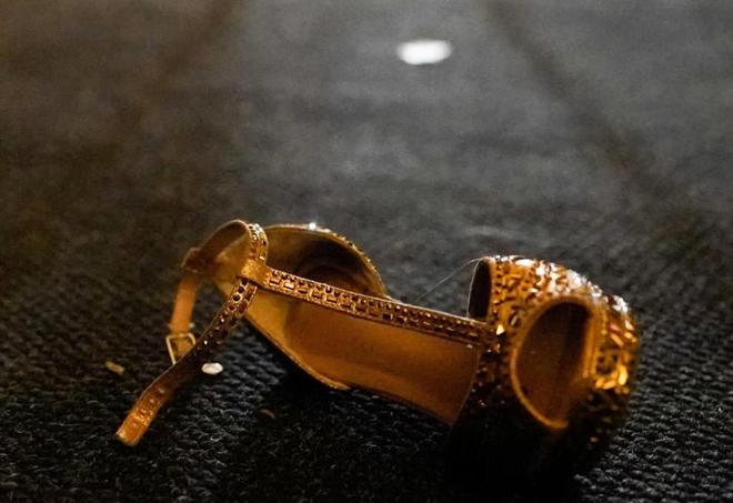 特朗普回應槍擊事件中撤離「跌倒」細節，辯稱「按特工要求趴到地上」，直言槍手有病：他是個瘋子，他經歷了很多，可能病得不輕