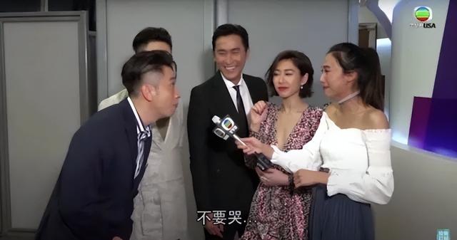 TVB東張女神結婚，金器禮盒擺滿全屋勁誇張，曾被質疑主持不專業