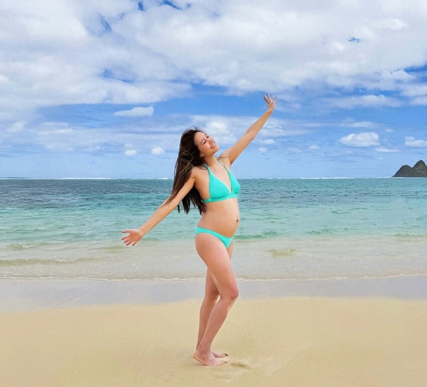 恭喜!前港姐季軍周美欣懷孕臨盆在即,穿三點式泳裝曬巨大孕肚