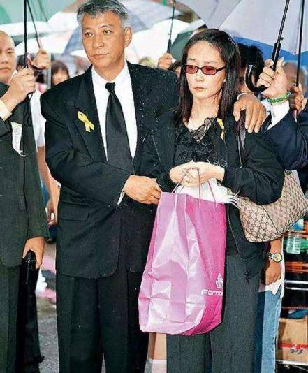 女兒為愛殉情！66歲女星自曝已「看淡生死」，去世後不用「大操辦」：直接扔臭水溝