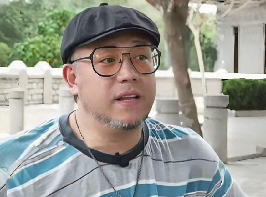 突發！香港知名男星沒錢交電費半夜被斷電，四個孩子靠脫衣服降溫