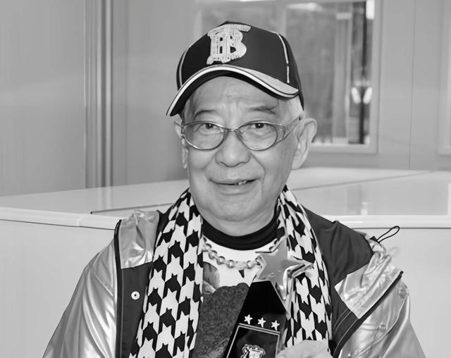 一路走好！香港知名演員突發心臟病離世，因年輕時貪玩一生未婚