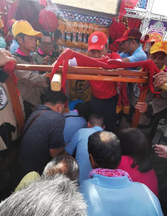 白沙屯媽祖「18禁忌」曝光！這3類人千萬別「鑽轎底」，會觸怒神明