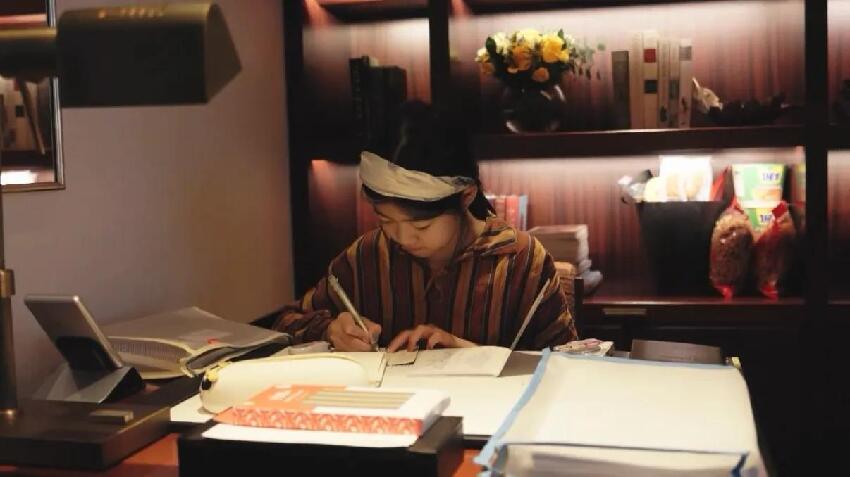 章子怡曬和孩子們的溫網之旅,10歲醒醒落落大方,6歲兒子好軟萌