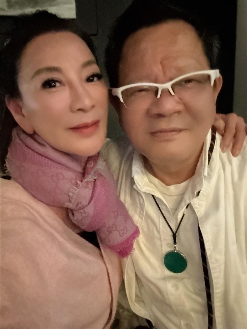 震撼彈!楊繡惠羞認「15歲就給了他」 曝親密照「竟是69歲大咖男星」:另一個境界