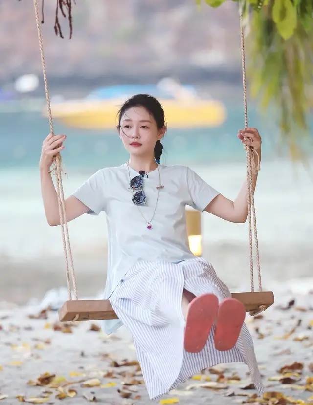 43歲大S終於剪掉長髮,「羊駝」造型竟神似小S,汪小菲反應絕了