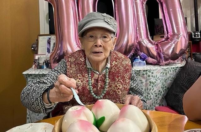 一路走好！梅艷芳母親離世終年102歲，每月生活費25萬