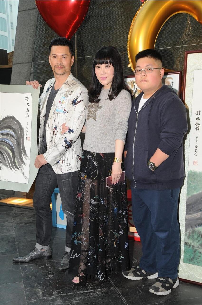 香港男星迎娶百億富婆，家財全交妻子打理，每月只領固定生活費