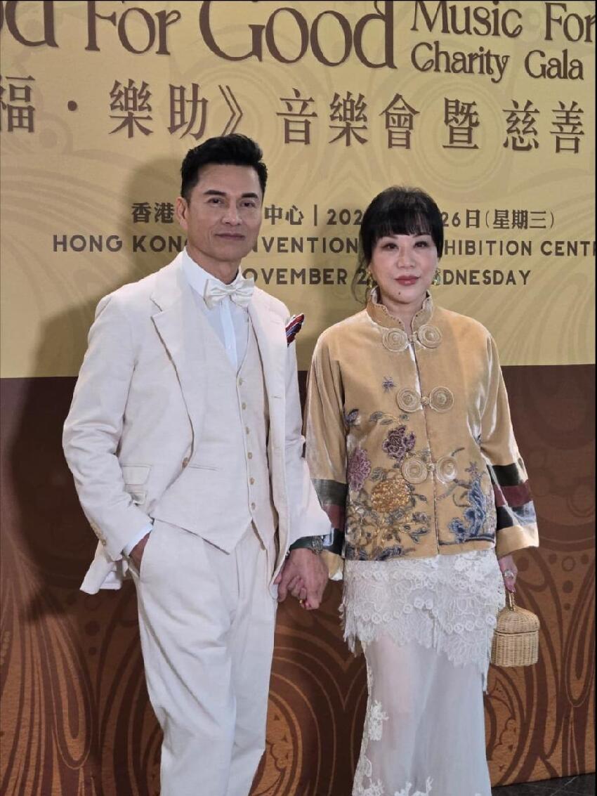 香港男星迎娶百億富婆，家財全交妻子打理，每月只領固定生活費