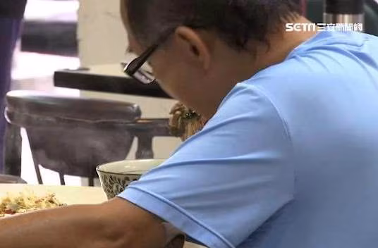 別不信！陽壽將盡之人，吃飯出現這2種情況，可能是在提醒你