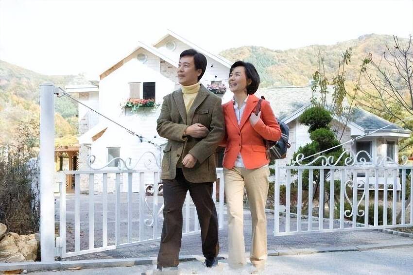我57歲,娶了年輕保母當老婆,太折騰了,現在感到很疲憊