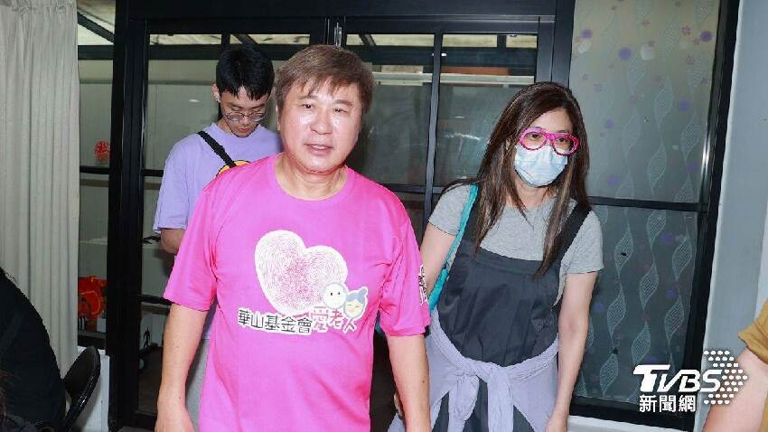 胡瓜突脫口「我離婚2次」！秒轉頭道歉丁柔安：老婆對不起