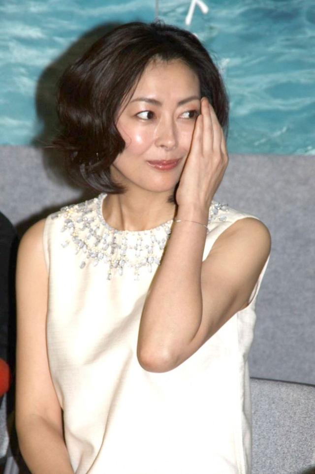 54歲「日本第一美女」逝世！曾被曝婚內出軌拋夫棄子、遭男友家暴