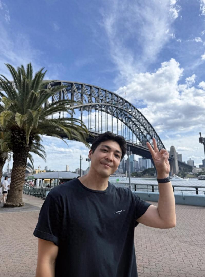 37歲TVB藝人離巢回澳洲學醫,妻子香港拍戲賺錢,分隔兩地仍恩愛