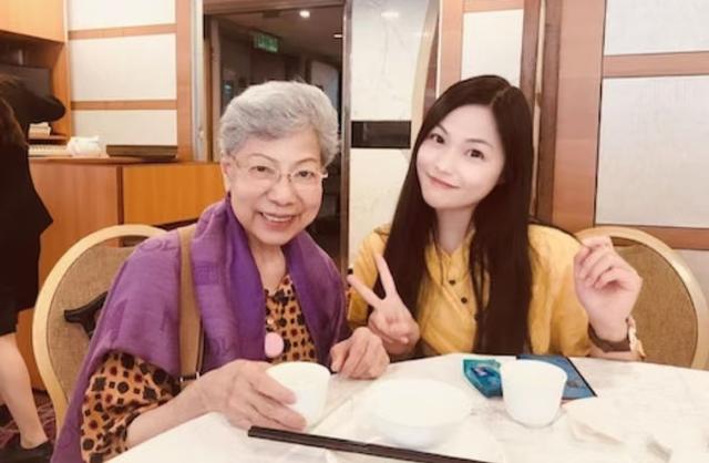 不離不棄！74歲李龍基開心預告今年會結婚，其未婚妻將於7月出獄