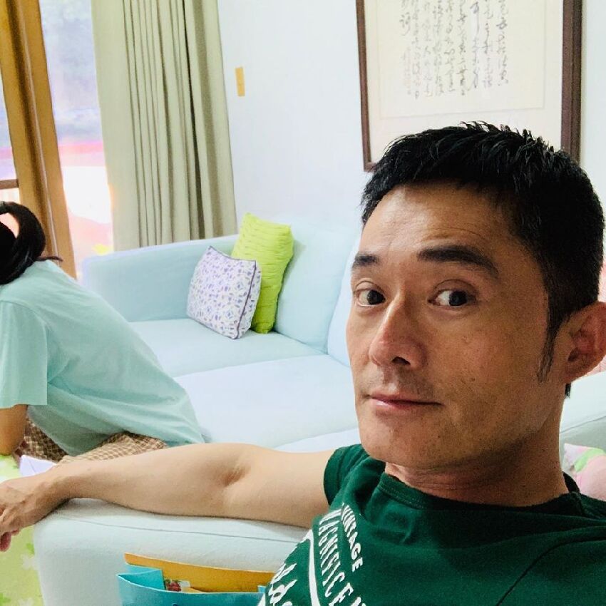 前妻離世「此生不再娶」!本土劇男星「月拿30萬養家」57歲還在拚 感慨女兒初長成「怕她太早婚」