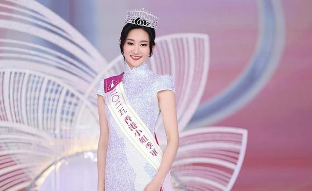 好慘！TVB新人港姐入行半年無工可開，自曝和公司簽了五年長約