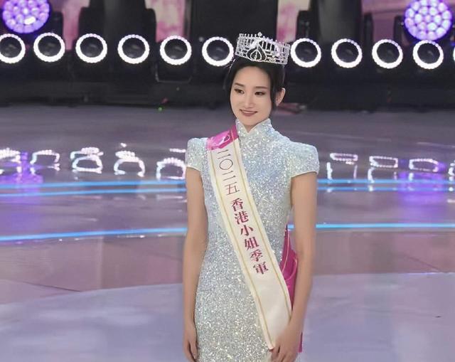 好慘！TVB新人港姐入行半年無工可開，自曝和公司簽了五年長約