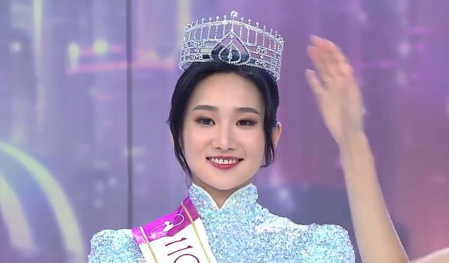 好慘！TVB新人港姐入行半年無工可開，自曝和公司簽了五年長約