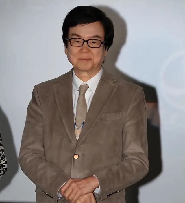 黃百鳴被判入獄，私生活被扒頻繁和性感女星開派對，牽扯到李小冉