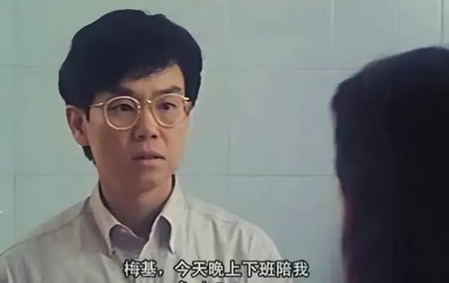 黃百鳴被判入獄，私生活被扒頻繁和性感女星開派對，牽扯到李小冉