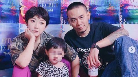 前妻出櫃離婚！40歲男星「8年二婚也沒了」原因曝光　哽咽曝心聲：「還是會一起生活」