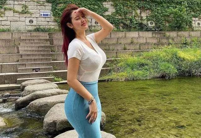 140公斤的健身模特,「有點胖」,卻美得令人難以置信,擁有36D曼妙美臀