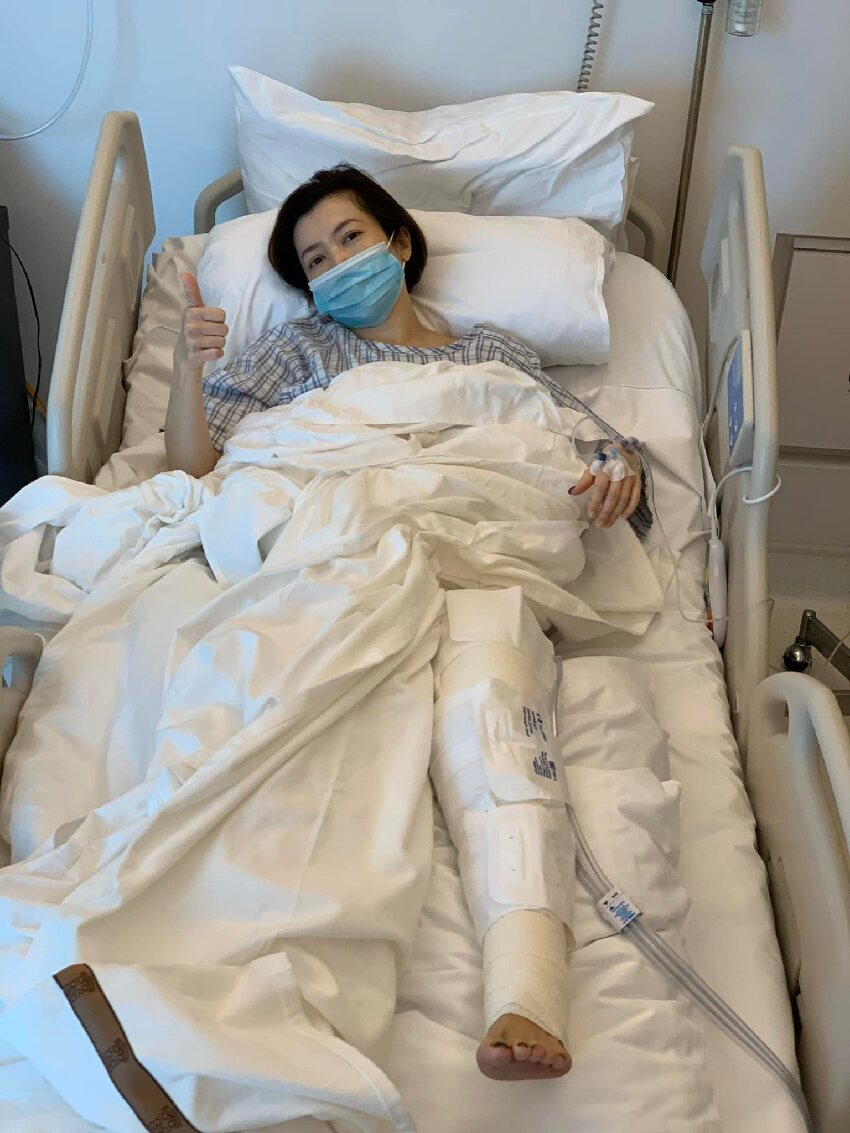 家庭爆發衝突!49歲八點檔女星驚吐「遭媽媽拿菜刀砍傷」獨自就醫 「忍痛縫完21針」肌腱差點不保
