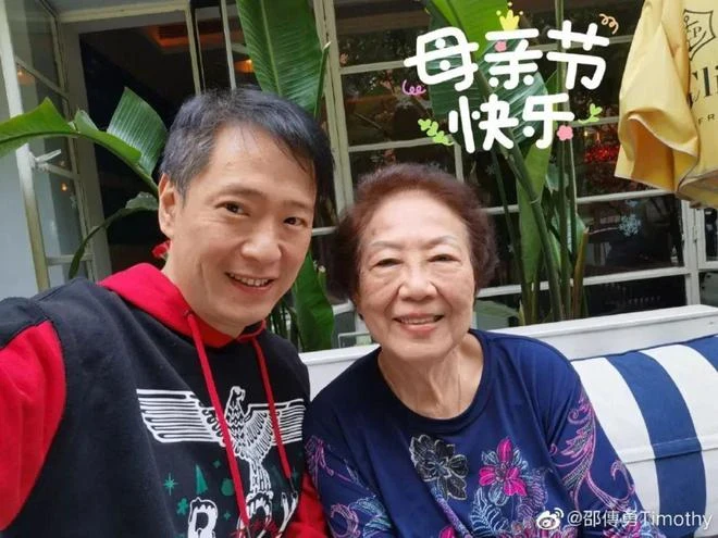 55歲TVB「綠葉王」拒靠親戚邵逸夫，北上娶單親富婆打造飲食王國