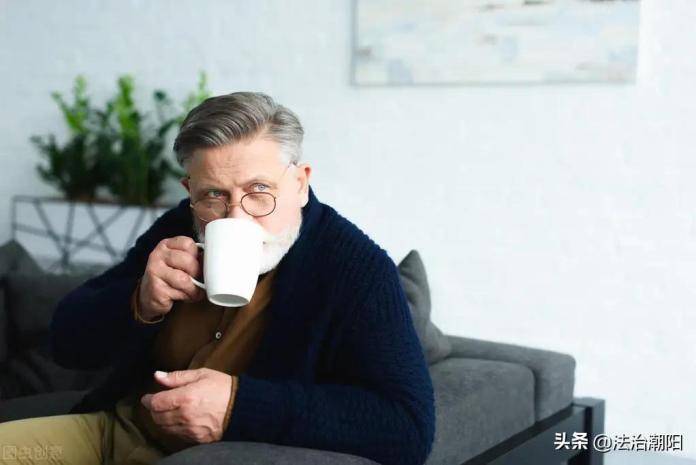 隔夜水、隔夜茶、隔夜菜不能吃?實驗證明:真正不能隔夜吃的是「它」