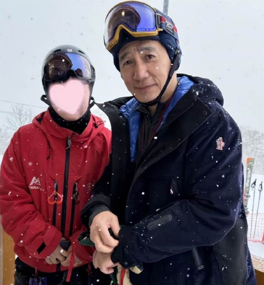 63歲梁朝偉不再隱瞞，坦白久居日本原因「結婚17年丁克」真相全說了